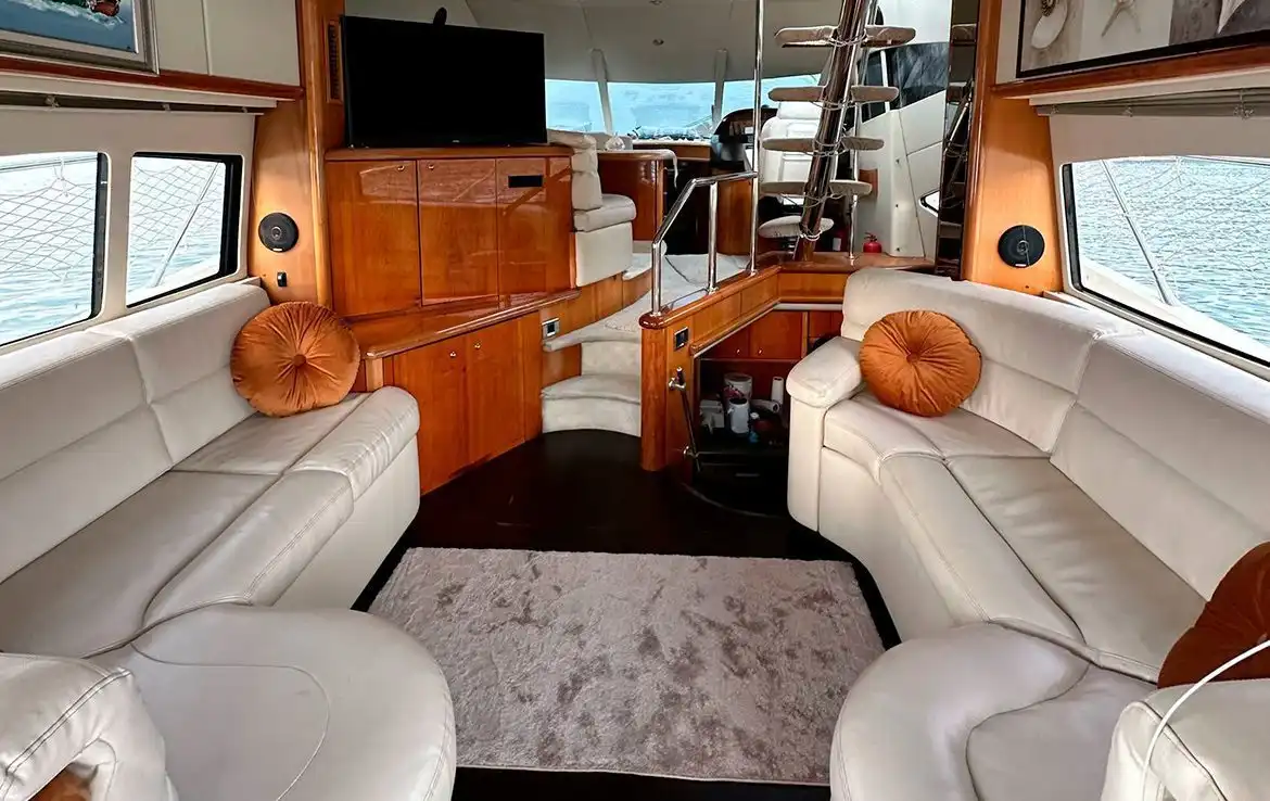 Kemer Yat Kiralama 18m Sunseeker Manhattan 56